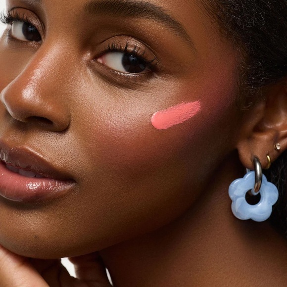 TYS Beauty Cheek Treat Drip Liquid Blush - Picture 2 of 11